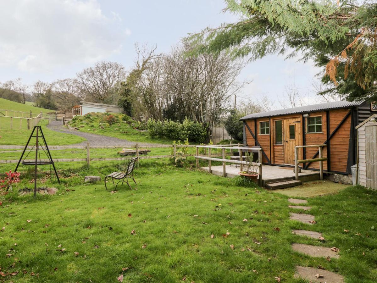Railway Carriage Abergavenny Exterior foto